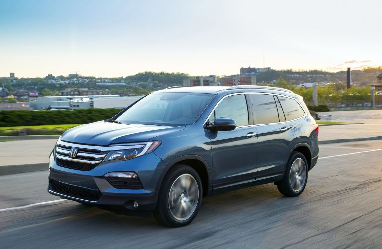 side view of the 2018 Honda Pilot