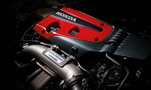 Red and black engine in 2021 Honda Civic Type R
