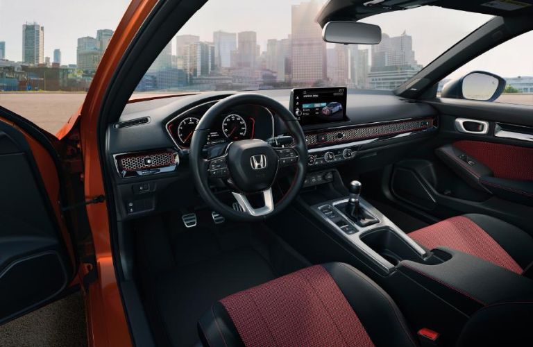 Interior Dashboard of the 2022 Honda Civic Si